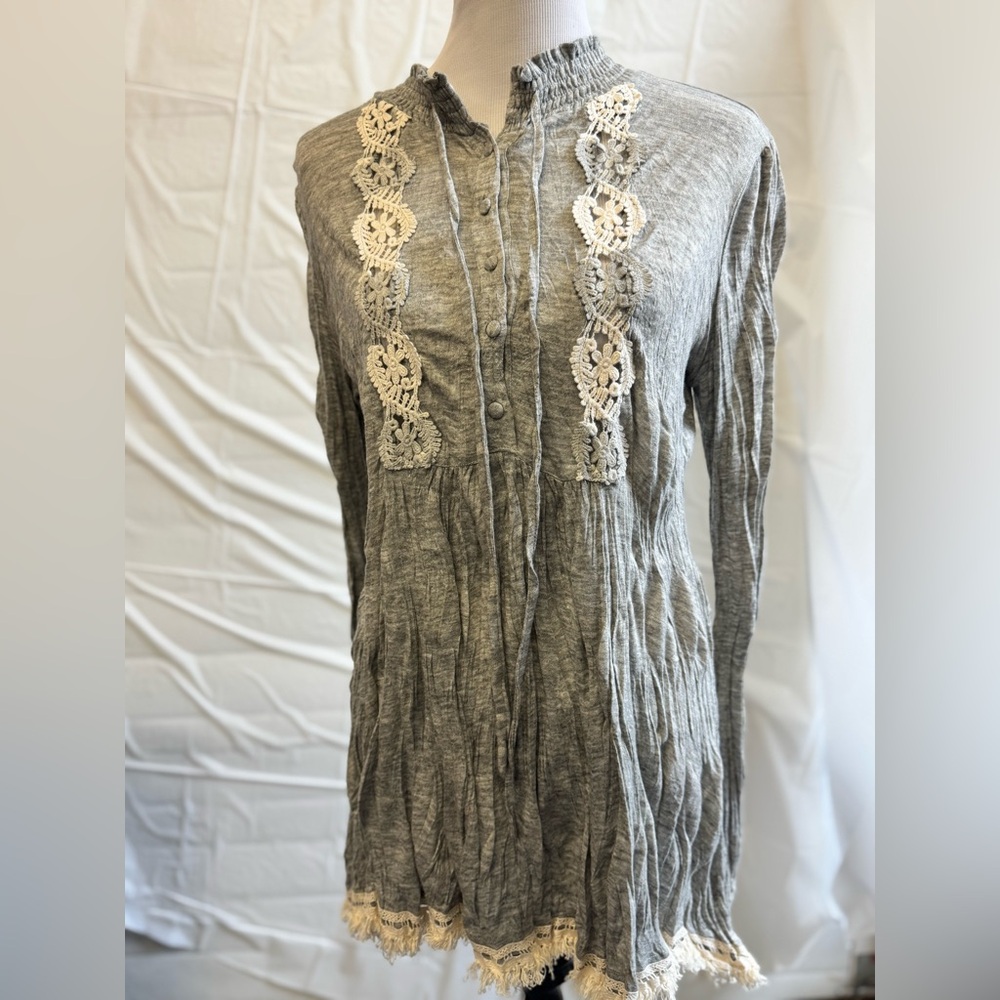 Ryu Heather Gray‎ Lace-Trimmed Top